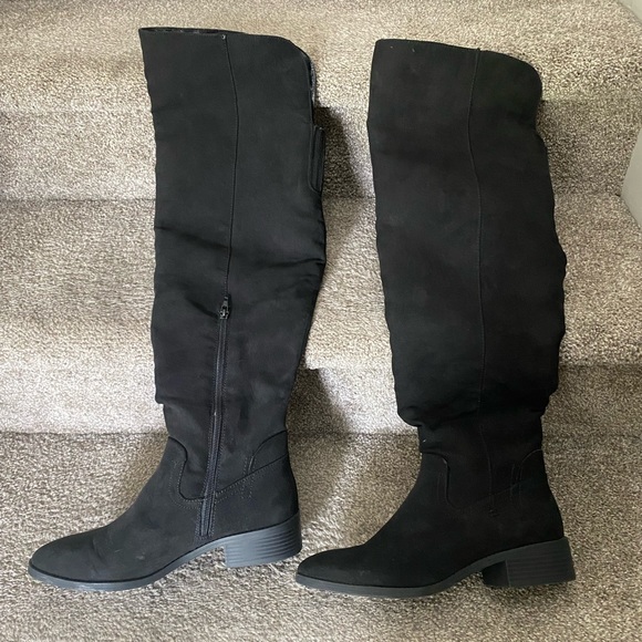Over the knee boots size 9, black faux suede - Picture 1 of 6